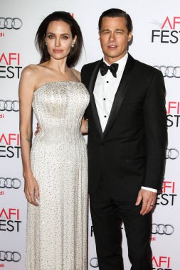 'The Movie' İlk Tepkiler: Brad Pitt 'in Yarış Efsanesi Bir' Eski Okul Yaz Blockbuster 'Bu Çok İyi. HOLYWOOD, LOS ANGELES, CALIFORNIA, ABD - Kasım 05: Angelina Jolie ve Brad Pitt 