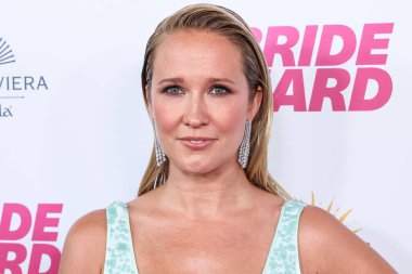 Amerikalı aktris, model ve şarkıcı Anna Camp, 18 Haziran 2025 'te ABD' nin Kaliforniya eyaletinin Los Angeles şehrinde bulunan The Directors Guild of America 'daki DGA Tiyatro Kompleksi' nde düzenlenen Magenta Light Studios 'un' Bride Hard 'adlı stüdyosuna geldi.. 