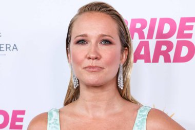 Amerikalı aktris, model ve şarkıcı Anna Camp, 18 Haziran 2025 'te ABD' nin Kaliforniya eyaletinin Los Angeles şehrinde bulunan The Directors Guild of America 'daki DGA Tiyatro Kompleksi' nde düzenlenen Magenta Light Studios 'un' Bride Hard 'adlı stüdyosuna geldi.. 