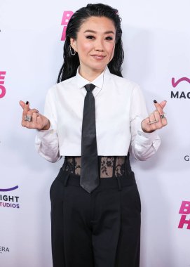 Amerikalı aktris ve komedyen Sherry Cola, 18 Haziran 2025 'te Amerika Yönetmenler Birliği' ndeki DGA Tiyatro Kompleksi 'nde düzenlenen Magenta Light Studios' un Los Angeles Premiere of Magenta Light Studios 'a geldi.. 