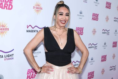 Amerikalı aktris, girişimci, reklamcı, sosyal aktivist Barbara Lizzet Sanchez, 18 Haziran 2025 'te Los Angeles, CA, ABD' deki The Directors Guild of America 'daki DGA Tiyatro Kompleksi' nde düzenlenen Magenta Light Studios 'un' Bride Hard 'filminin Los Angeles prömiyeri..