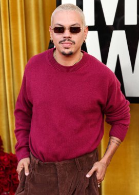 Amerikalı aktör, yapımcı ve müzisyen Evan Ross, 20 Haziran 2025 'te Beverly Hilton Hotel' deki Wilshire Garden Avlusu 'nda düzenlenen 5. Geleneksel Hollywood Açılan Impact Ödülleri' ne geldi..