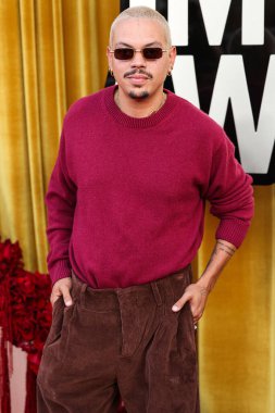 Amerikalı aktör, yapımcı ve müzisyen Evan Ross, 20 Haziran 2025 'te Beverly Hilton Hotel' deki Wilshire Garden Avlusu 'nda düzenlenen 5. Geleneksel Hollywood Açılan Impact Ödülleri' ne geldi..