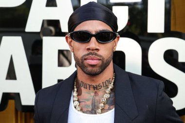 Amerikalı rapçi Vic Mensa (Victor Kwesi Mensah), 20 Haziran 2025 'te Beverly Hilton Hotel' deki Wilshire Garden Avlusu 'nda düzenlenen 5..