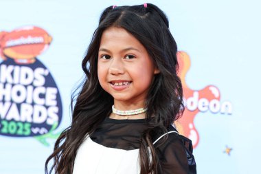 Hawaii 'li çocuk yıldız ve aktris Maia Kealoha 21 Haziran 2025' te Santa Monica, Los Angeles, Kaliforniya, ABD 'de düzenlenen 2025 Nickelodeon Çocuk Seçimi Ödülleri' ne (38. Nickelodeon Çocuk Seçimi Ödülleri) ulaştı..       