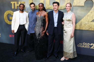 Chiwetel Ejiofor, Marwan Kenzari, Kiki Layne, Henry Golding ve Uma Thurman, Netflix 'in Hollywood, Los Angeles, Kaliforniya, ABD' deki Netflix Tudum Tiyatrosu 'nda düzenlenen' Eski Muhafız 2 'nin Los Angeles galasına geldiler..