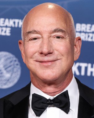 Amerikalı girişimci, iş adamı, Amazon Kurucusu ve İcra Başkanı Jeff Bezos, 5 Nisan 2025 'te Santa Monica, Los Angeles, Kaliforniya, ABD' de düzenlenen 11. Yıllık Dönüm Noktası Ödül Töreni 'ne geldi..