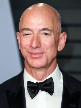 Jeff Bezos ve Lauren Sanchez evliler! Düğümü 27 Haziran 2025 Cuma günü İtalya 'nın Venedik kentindeki San Giorgio Maggiore adasında düzenlenen siyah kravat töreninde attılar. BEVERLY HILLS, LOS ANGELES, CA, ABD - 04 Mart: Amerikalı girişimci Jeff Bezos.