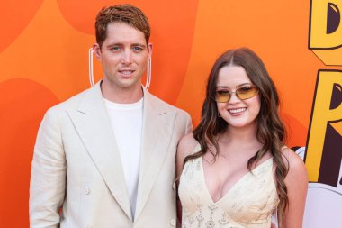 Dakota Brubaker ve kız arkadaşı / Amerikalı aktris, manken, sosyal medya etkileyicisi ve sanatçı Ava Phillippe (Ava Elizabeth Phillippe), Universal Studios Backlot 'ta düzenlenen Charlize Theron Africa Yardım Projesi (CTAOP) Blok Partisi 2025' e geldiler. 