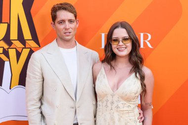 Dakota Brubaker ve kız arkadaşı / Amerikalı aktris, manken, sosyal medya etkileyicisi ve sanatçı Ava Phillippe (Ava Elizabeth Phillippe), Universal Studios Backlot 'ta düzenlenen Charlize Theron Africa Yardım Projesi (CTAOP) Blok Partisi 2025' e geldiler. 