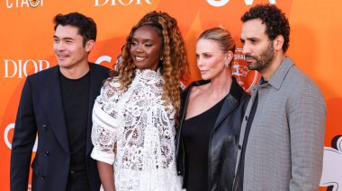 İngiliz aktör, yapımcı ve eski seyahat muhabiri Henry Golding, Amerikalı aktris Kiki Layne, Güney Afrikalı-Amerikalı aktris ve film yapımcısı Charlize Theron ve Hollandalı-Tunuslu aktör Marwan Kenzari Charlize Theron Afrika 'ya geldiler.