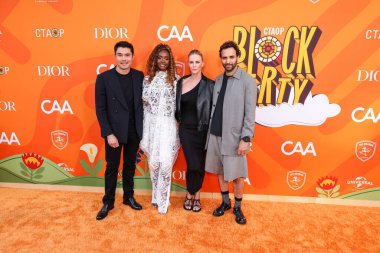 İngiliz aktör, yapımcı ve eski seyahat muhabiri Henry Golding, Amerikalı aktris Kiki Layne, Güney Afrikalı-Amerikalı aktris ve film yapımcısı Charlize Theron ve Hollandalı-Tunuslu aktör Marwan Kenzari Charlize Theron Afrika 'ya geldiler.