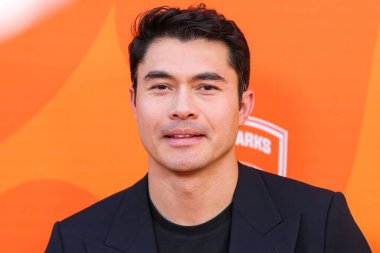 İngiliz aktör, yapımcı ve eski seyahat muhabiri Henry Golding, 28 Haziran 2025 'te Universal City, Los Angeles, Kaliforniya' da gerçekleştirilen Charlize Theron Africa Yardım Projesine (CTAOP) geldi.     
