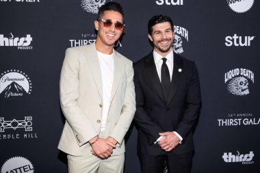 Kyle Kittredge ve Joey Beni, 28 Haziran 2025 'te ABD' nin Kaliforniya eyaletinin Los Angeles kentinde bulunan Beverly Hills şehrinde bulunan SLS Hotel 'de düzenlenen 16. Yıllık Susuzluk Galasına geldiler.