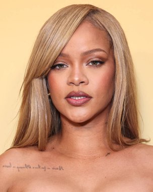  Rihanna geçen hafta sessizce müzik tarihi yazdı. Hafta sonu, plak şirketi ROC Nation tarafından Rihanna 'nın Spotify' da 50 milyar akışı geçtiği ortaya çıktı. LOS ANGELES, CALIFORNIA, ABD - 26 Nisan: Barbadoslu şarkıcı, oyuncu