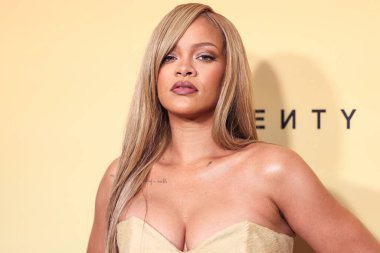  Rihanna geçen hafta sessizce müzik tarihi yazdı. Hafta sonu, plak şirketi ROC Nation tarafından Rihanna 'nın Spotify' da 50 milyar akışı geçtiği ortaya çıktı. LOS ANGELES, CALIFORNIA, ABD - 26 Nisan: Barbadoslu şarkıcı, oyuncu