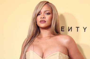  Rihanna geçen hafta sessizce müzik tarihi yazdı. Hafta sonu, plak şirketi ROC Nation tarafından Rihanna 'nın Spotify' da 50 milyar akışı geçtiği ortaya çıktı. LOS ANGELES, CALIFORNIA, ABD - 26 Nisan: Barbadoslu şarkıcı, oyuncu
