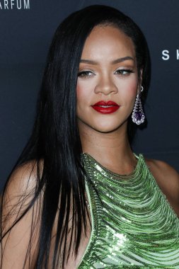 Rihanna geçen hafta sessizce müzik tarihi yazdı. Rihanna Spotify 'da 50 milyar akışı geçti. HOLYWOOD, LOS ANGELES, CALIFORNIA, ABD - 11 Şubat: Barbadoslu şarkıcı Rihanna 70..