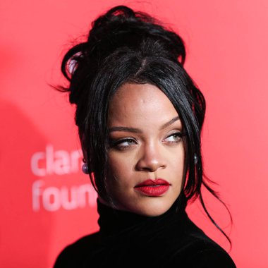 Rihanna geçen hafta sessizce müzik tarihi yazdı. Hafta sonu, plak şirketi ROC Nation tarafından Rihanna 'nın Spotify' da 50 milyar akışı geçtiği ortaya çıktı. MANHATTAN, New York City, New York, ABD - 12 Eylül 2019