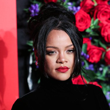 Rihanna geçen hafta sessizce müzik tarihi yazdı. Hafta sonu, plak şirketi ROC Nation tarafından Rihanna 'nın Spotify' da 50 milyar akışı geçtiği ortaya çıktı. MANHATTAN, New York City, New York, ABD - 12 Eylül 2019