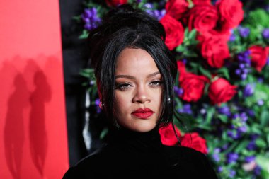 Rihanna geçen hafta sessizce müzik tarihi yazdı. Hafta sonu, plak şirketi ROC Nation tarafından Rihanna 'nın Spotify' da 50 milyar akışı geçtiği ortaya çıktı. MANHATTAN, New York City, New York, ABD - 12 Eylül 2019