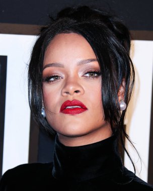 Rihanna geçen hafta sessizce müzik tarihi yazdı. Hafta sonu, plak şirketi ROC Nation tarafından Rihanna 'nın Spotify' da 50 milyar akışı geçtiği ortaya çıktı. MANHATTAN, New York City, New York, ABD - 12 Eylül 2019