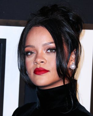 Rihanna geçen hafta sessizce müzik tarihi yazdı. Hafta sonu, plak şirketi ROC Nation tarafından Rihanna 'nın Spotify' da 50 milyar akışı geçtiği ortaya çıktı. MANHATTAN, New York City, New York, ABD - 12 Eylül 2019