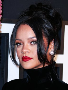 Rihanna geçen hafta sessizce müzik tarihi yazdı. Hafta sonu, plak şirketi ROC Nation tarafından Rihanna 'nın Spotify' da 50 milyar akışı geçtiği ortaya çıktı. MANHATTAN, New York City, New York, ABD - 12 Eylül 2019