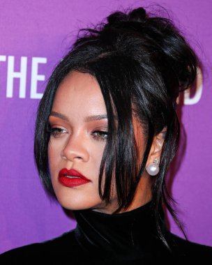 Rihanna geçen hafta sessizce müzik tarihi yazdı. Hafta sonu, plak şirketi ROC Nation tarafından Rihanna 'nın Spotify' da 50 milyar akışı geçtiği ortaya çıktı. MANHATTAN, New York City, New York, ABD - 12 Eylül 2019