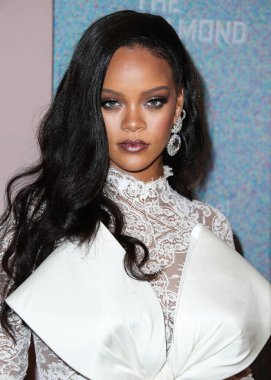 Rihanna geçen hafta sessizce müzik tarihi yazdı. Hafta sonu, plak şirketi ROC Nation tarafından Rihanna 'nın Spotify' da 50 milyar akışı geçtiği ortaya çıktı. MANHATTAN, New York Şehri, New York, ABD - 13 Eylül 2018: 