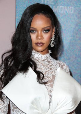 Rihanna geçen hafta sessizce müzik tarihi yazdı. Hafta sonu, plak şirketi ROC Nation tarafından Rihanna 'nın Spotify' da 50 milyar akışı geçtiği ortaya çıktı. MANHATTAN, New York Şehri, New York, ABD - 13 Eylül 2018: 
