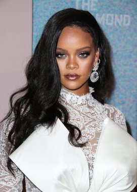 Rihanna geçen hafta sessizce müzik tarihi yazdı. Hafta sonu, plak şirketi ROC Nation tarafından Rihanna 'nın Spotify' da 50 milyar akışı geçtiği ortaya çıktı. MANHATTAN, New York Şehri, New York, ABD - 13 Eylül 2018: 