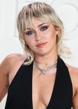 Miley Cyrus 2026 'da Hollywood Bulvarı' nda yıldız alacak. HOLYWOOD, LOS ANGELES, CALIFORNIA, ABD - 07 Şubat: Amerikalı şarkıcı, söz yazarı ve oyuncu Miley Cyrus       