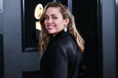 Miley Cyrus 2026 'da Hollywood Bulvarı' nda yıldız alacak. Miley Cyrus, Eugenio Derbez ve Richard Blade tarafından 2 Temmuz 2025 Çarşamba günü açıklanan 35 onur konuğu arasındaydı..