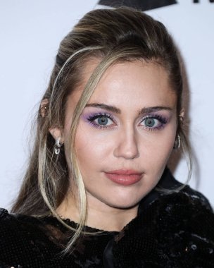 Miley Cyrus 2026 'da Hollywood Bulvarı' nda yıldız alacak. LOS ANGELES, CALIFORNIA, ABD - Şubat 08: Amerikalı şarkıcı, söz yazarı ve oyuncu Miley Cyrus        
