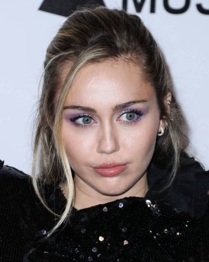 Miley Cyrus 2026 'da Hollywood Bulvarı' nda yıldız alacak. LOS ANGELES, CALIFORNIA, ABD - Şubat 08: Amerikalı şarkıcı, söz yazarı ve oyuncu Miley Cyrus        