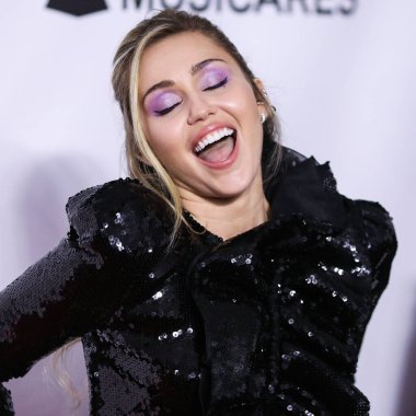 Miley Cyrus 2026 'da Hollywood Bulvarı' nda yıldız alacak. LOS ANGELES, CALIFORNIA, ABD - Şubat 08: Amerikalı şarkıcı, söz yazarı ve oyuncu Miley Cyrus        