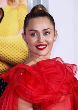 Miley Cyrus 2026 'da Hollywood Bulvarı' nda yıldız alacak. Miley Cyrus, Eugenio Derbez ve Richard Blade tarafından 2 Temmuz 2025 Çarşamba günü açıklanan 35 onur konuğu arasındaydı..