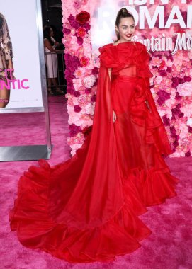 Miley Cyrus 2026 'da Hollywood Bulvarı' nda yıldız alacak. Miley Cyrus, Eugenio Derbez ve Richard Blade tarafından 2 Temmuz 2025 Çarşamba günü açıklanan 35 onur konuğu arasındaydı..