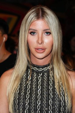 Sophia Hutchins 29 yaşında öldü. Caitlyn Jenner 'ın yakın arkadaşı ve menajeri Sophia Hutchins, 2 Temmuz 2025 Çarşamba günü Malibu, Kaliforniya' da bir ATV kazasında hayatını kaybetti..