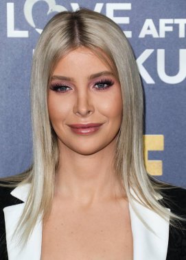 Sophia Hutchins 29 yaşında öldü. Caitlyn Jenner 'ın yakın arkadaşı ve menajeri Sophia Hutchins, 2 Temmuz 2025 Çarşamba günü Malibu, Kaliforniya' da bir ATV kazasında hayatını kaybetti..