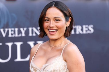 Amerikalı aktris Chase Sui Wonders, 14 Temmuz 2025 tarihinde Los Angeles, Kaliforniya, ABD 'de bulunan Kasa tarafından Broadway' deki StILE Downtown Los Angeles 'taki United Theater' da düzenlenen 