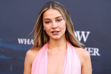 Amerikalı aktris ve model Madelyn Cline, 14 Temmuz 2025 'te Los Angeles, CA, ABD' de bulunan Kasa tarafından Broadway 'deki StILE Downtown Los Angeles' taki United Theater 'da düzenlenen 