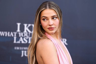 Amerikalı aktris ve model Madelyn Cline, 14 Temmuz 2025 'te Los Angeles, CA, ABD' de bulunan Kasa tarafından Broadway 'deki StILE Downtown Los Angeles' taki United Theater 'da düzenlenen 