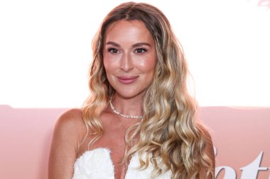 Amerikalı aktris, şarkıcı, piyanist Alexa PenaVega, Santa Monica Proper Hotel Calabra 'da 16 Temmuz 2025' te düzenlenen The Stars From The Networks Summer Movie Cireup 'ın yer aldığı Lifetime Summer Soiree Organizasyonu 2025' e geldi.