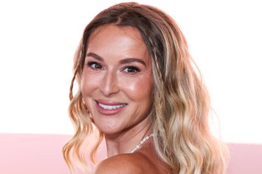 Amerikalı aktris, şarkıcı, piyanist Alexa PenaVega, Santa Monica Proper Hotel Calabra 'da 16 Temmuz 2025' te düzenlenen The Stars From The Networks Summer Movie Cireup 'ın yer aldığı Lifetime Summer Soiree Organizasyonu 2025' e geldi.