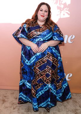 Amerikalı aktris ve şarkıcı Chrissy Metz, 16 Temmuz 2025 'te Santa Monica, Los Angeles' taki Calabra Rooftop 'ta düzenlenen The Stars From The Networks Summer Movie Cireup' ın yer aldığı Lifetime Summer Soiree Event 2025 'e geldi.    