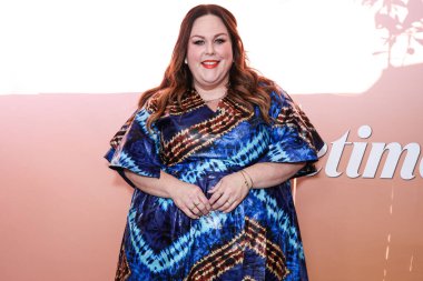 Amerikalı aktris ve şarkıcı Chrissy Metz, 16 Temmuz 2025 'te Santa Monica, Los Angeles' taki Calabra Rooftop 'ta düzenlenen The Stars From The Networks Summer Movie Cireup' ın yer aldığı Lifetime Summer Soiree Event 2025 'e geldi.    