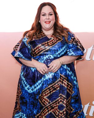 Amerikalı aktris ve şarkıcı Chrissy Metz, 16 Temmuz 2025 'te Santa Monica, Los Angeles' taki Calabra Rooftop 'ta düzenlenen The Stars From The Networks Summer Movie Cireup' ın yer aldığı Lifetime Summer Soiree Event 2025 'e geldi.    