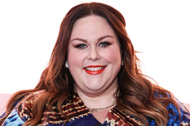 Amerikalı aktris ve şarkıcı Chrissy Metz, 16 Temmuz 2025 'te Santa Monica, Los Angeles' taki Calabra Rooftop 'ta düzenlenen The Stars From The Networks Summer Movie Cireup' ın yer aldığı Lifetime Summer Soiree Event 2025 'e geldi.    